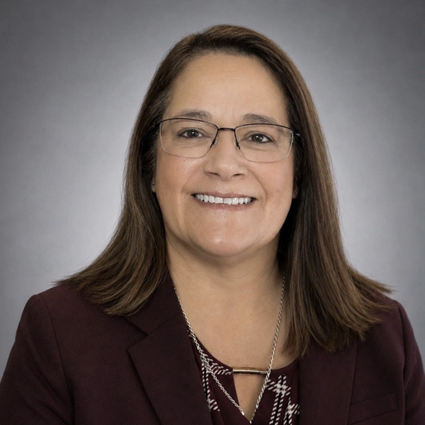 Kelly Parr Headshot